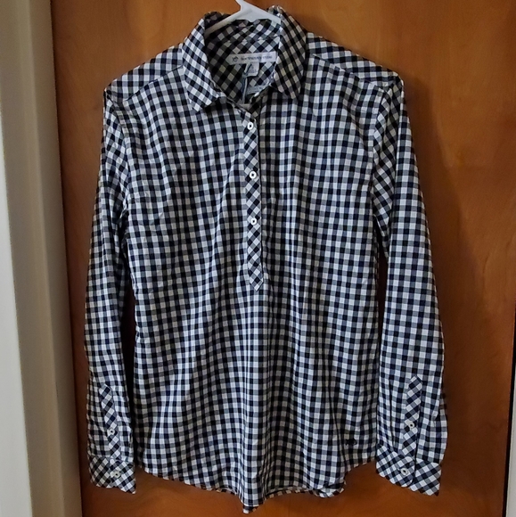 Southern Tide Tops - NWT NEW Southern Tide Hadley Womens 1/2 Button Up Shirt Size Small Black White